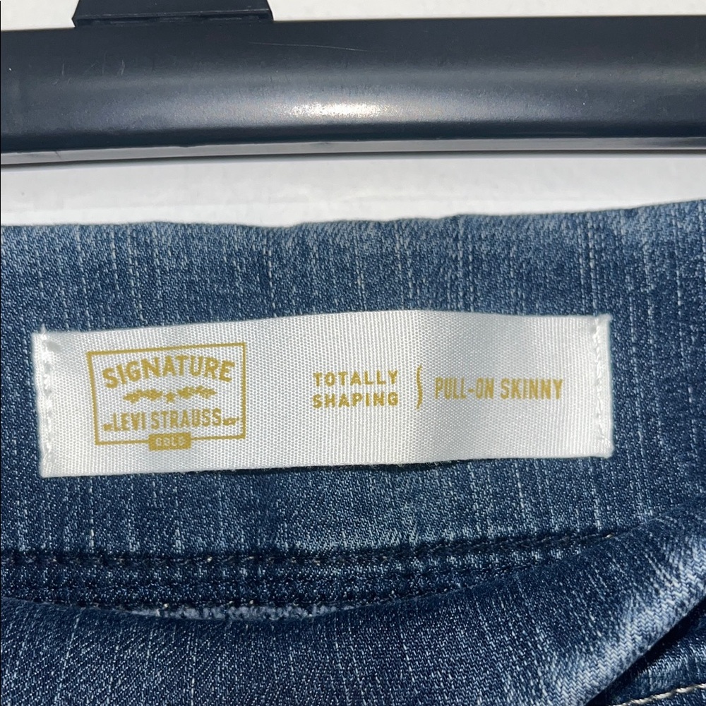Levi Strauss Sz 18L Totally Shaping Pull-On Skinny Jeans #levis #classic #tall - Picture 5 of 9